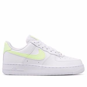 Nike Air Force: lime green detail